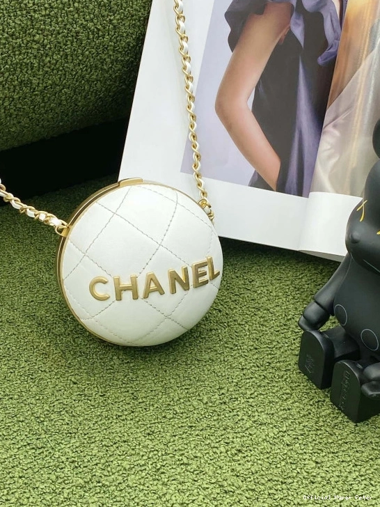 HyperPeter SPHERE MINAUDIERE CHANEL 0717